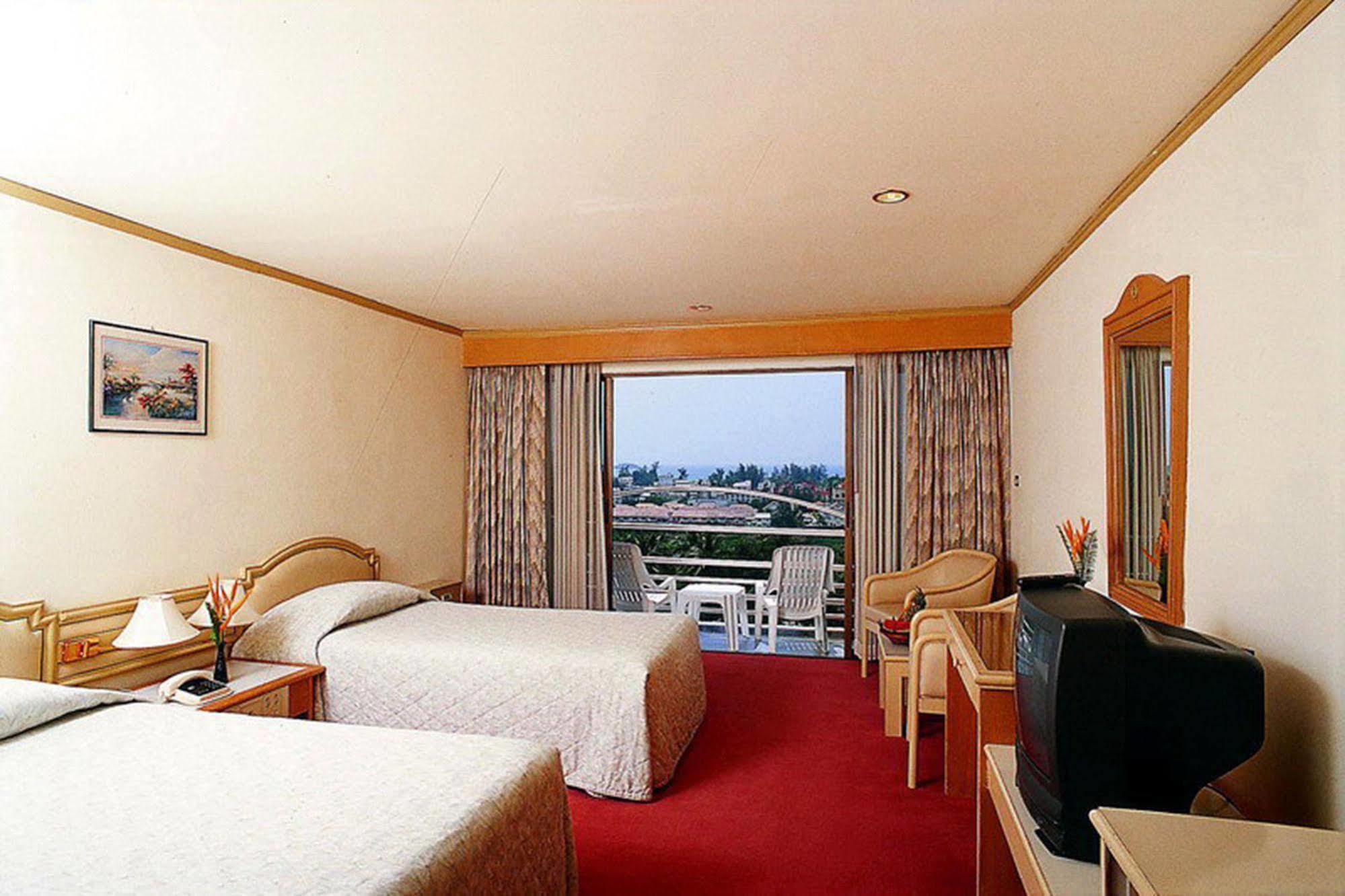 Royal Crown Hotel & Palm Spa Resort Patong Dış mekan fotoğraf