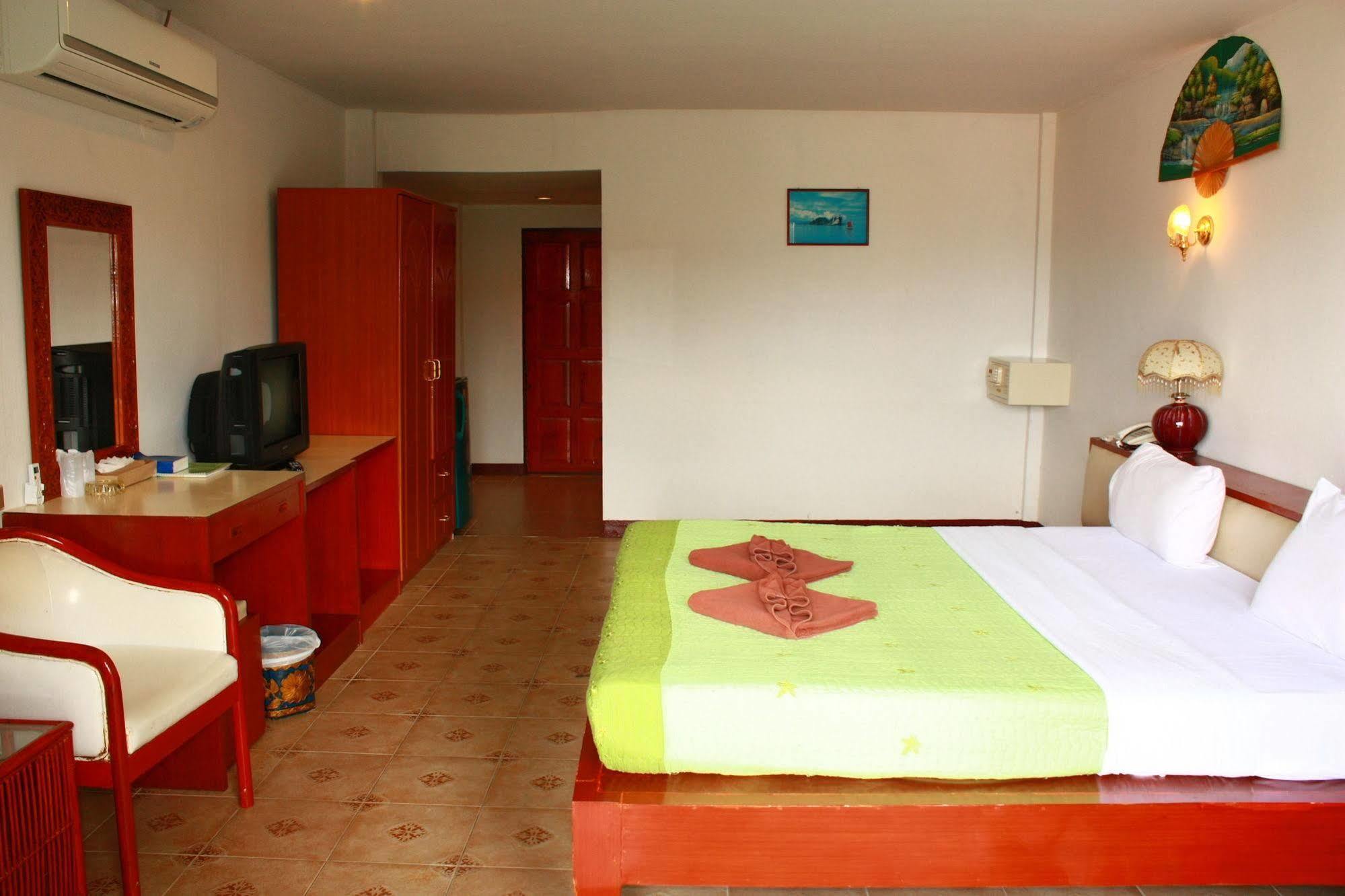 Royal Crown Hotel & Palm Spa Resort Patong Dış mekan fotoğraf